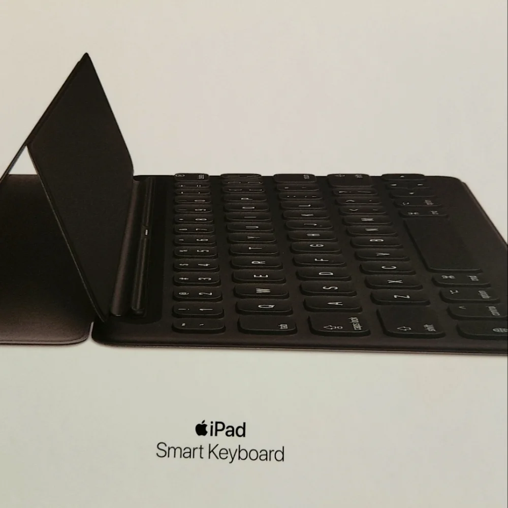 Apple Smart Keyboard